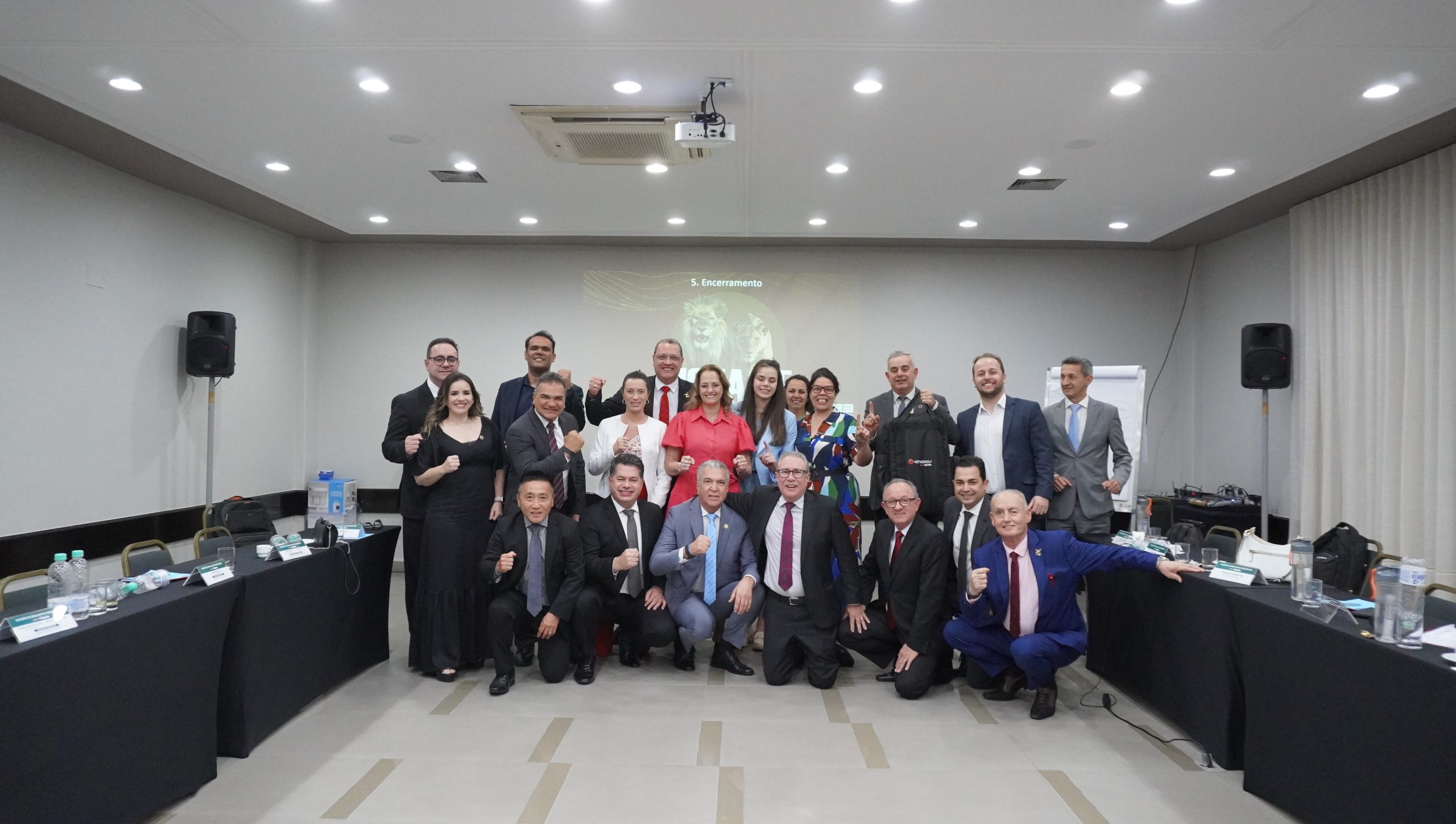 REUNIÃO DE BRILHANTES PRESIDENTES DA EQUIPE NIPPONFLEX